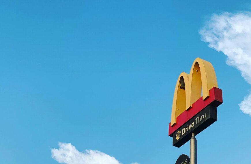 McDonald's Köper Tillbaka Del av Sin Kinesiska Verksamhet